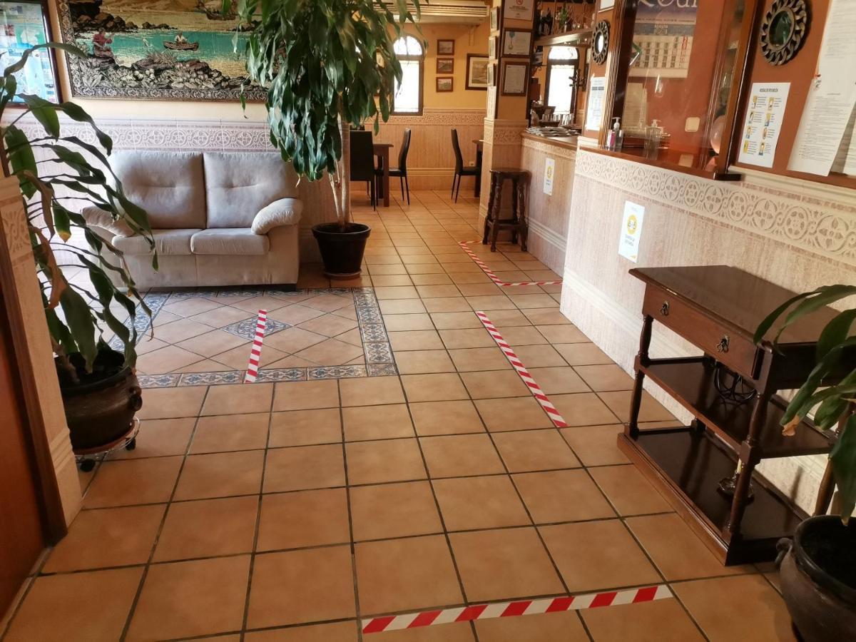 里亚维拉酒店 阿亚蒙特 外观 照片