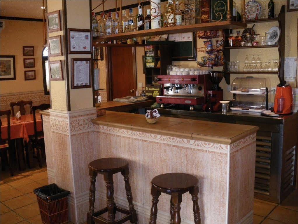 里亚维拉酒店 阿亚蒙特 外观 照片